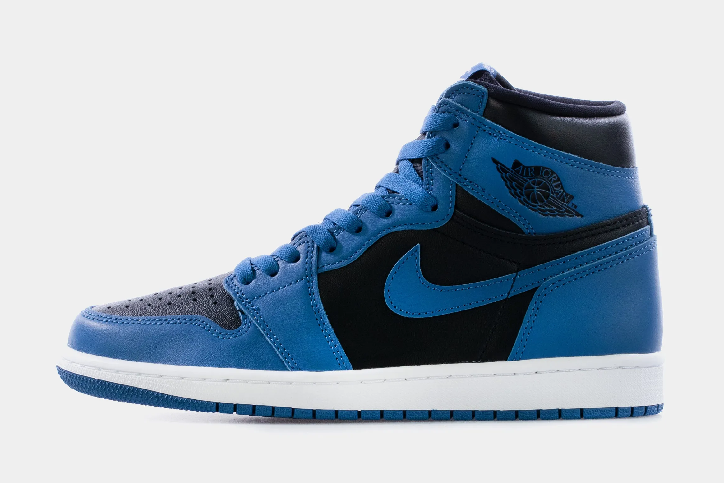 Air Jordan 1 Retro High OG Dark Marina Blue Mens Lifestyle Shoes (Dark Marina Blue/Black) Limit One Per Customer