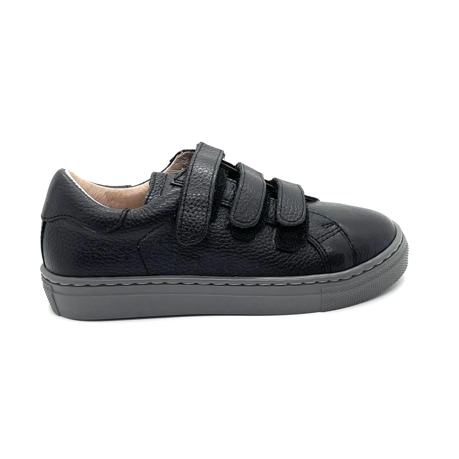 Buppy - Black With Grey Sole