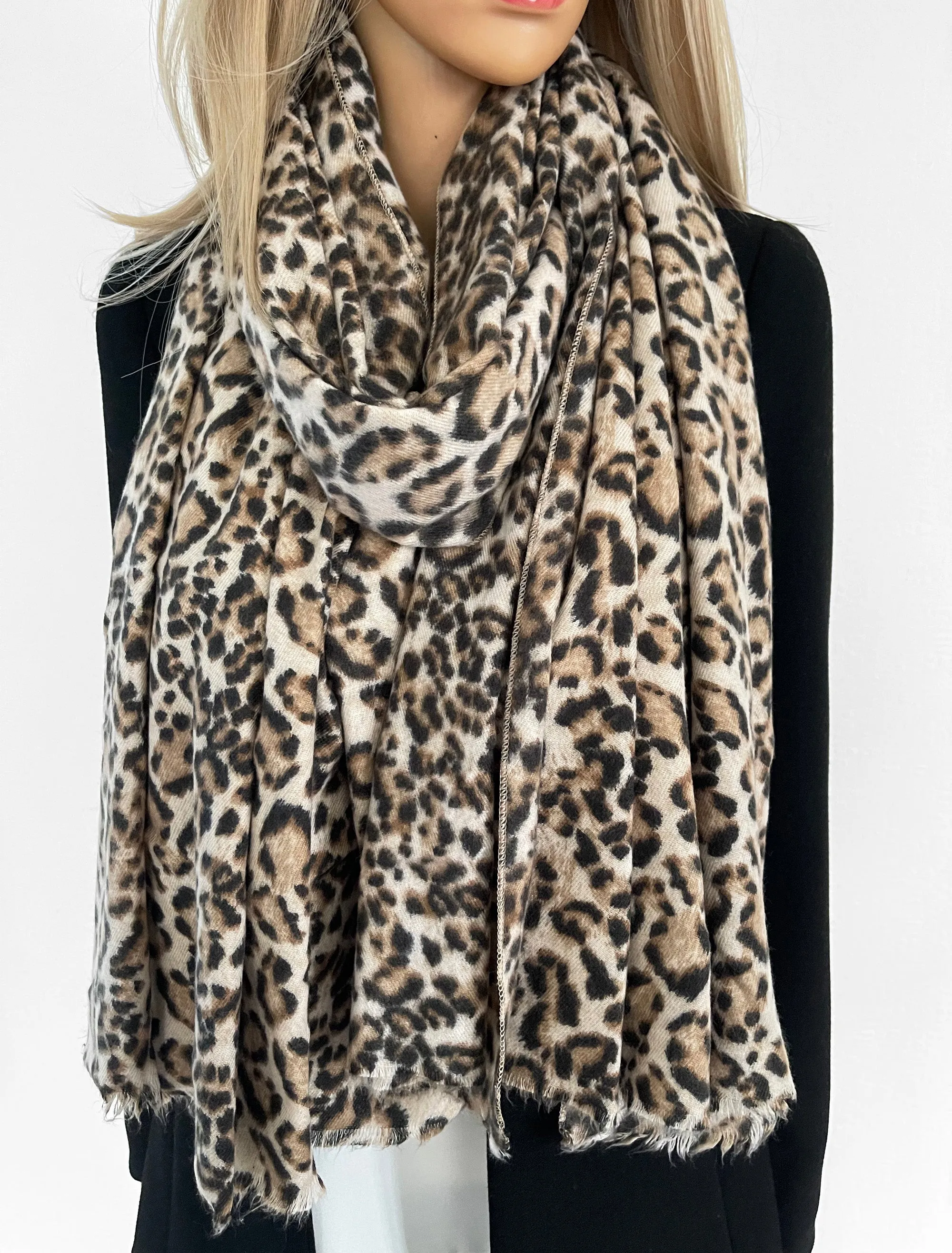 LARGE BEIGE SUPER SOFT FLEECE FEEL LEOPARD PRINT SCARF