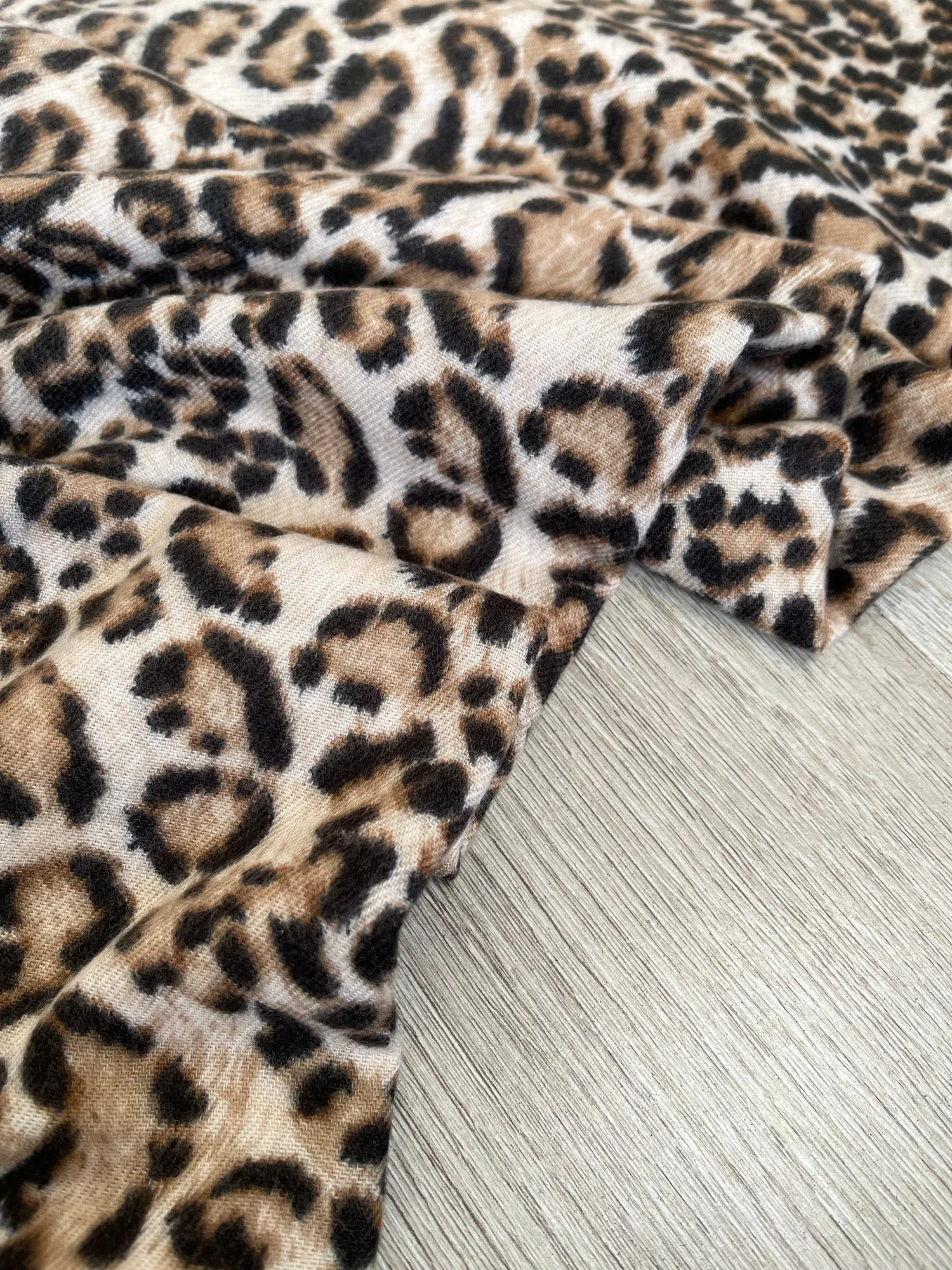 LARGE BEIGE SUPER SOFT FLEECE FEEL LEOPARD PRINT SCARF