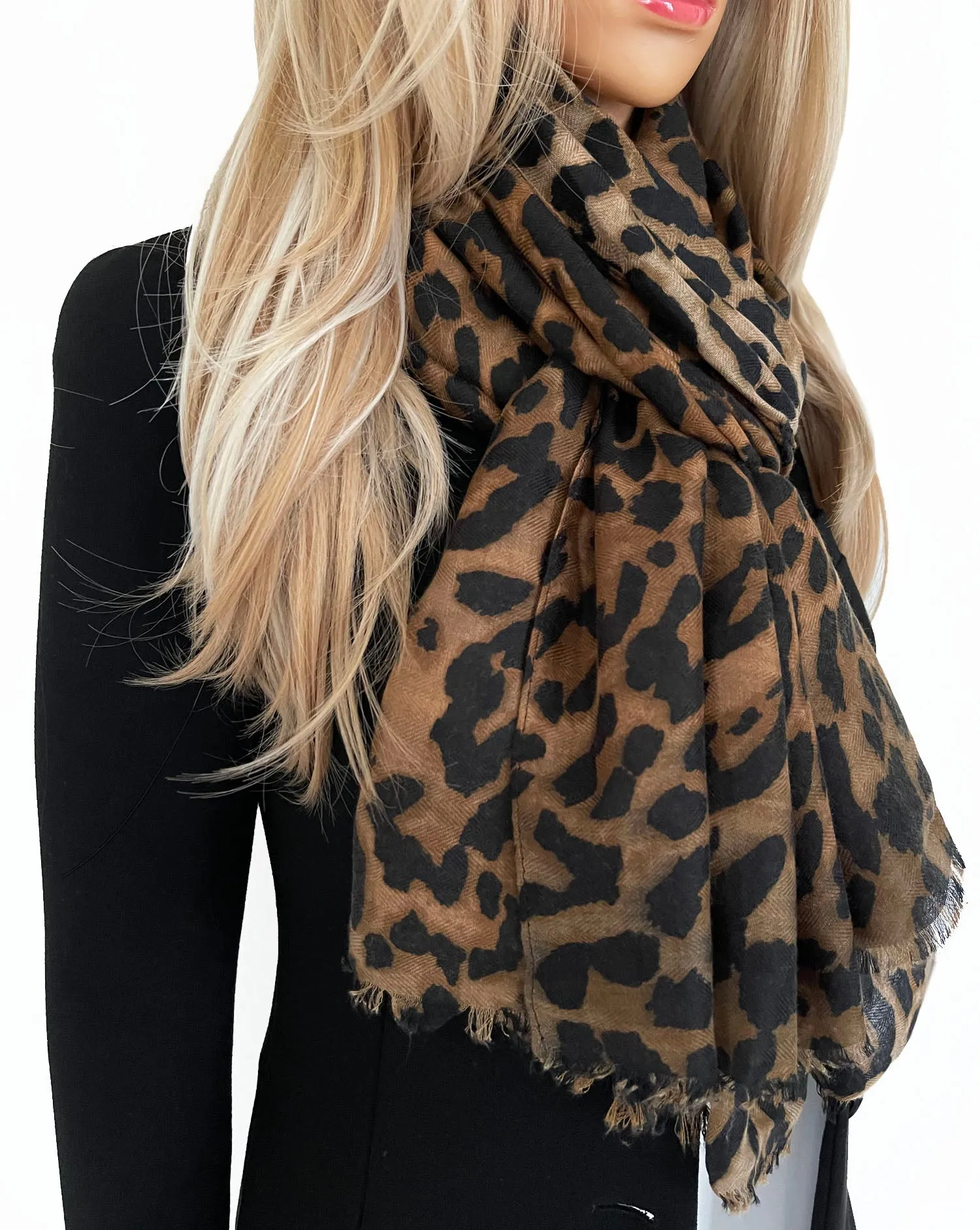 LARGE BROWN LEOPARD PRINT SCARF