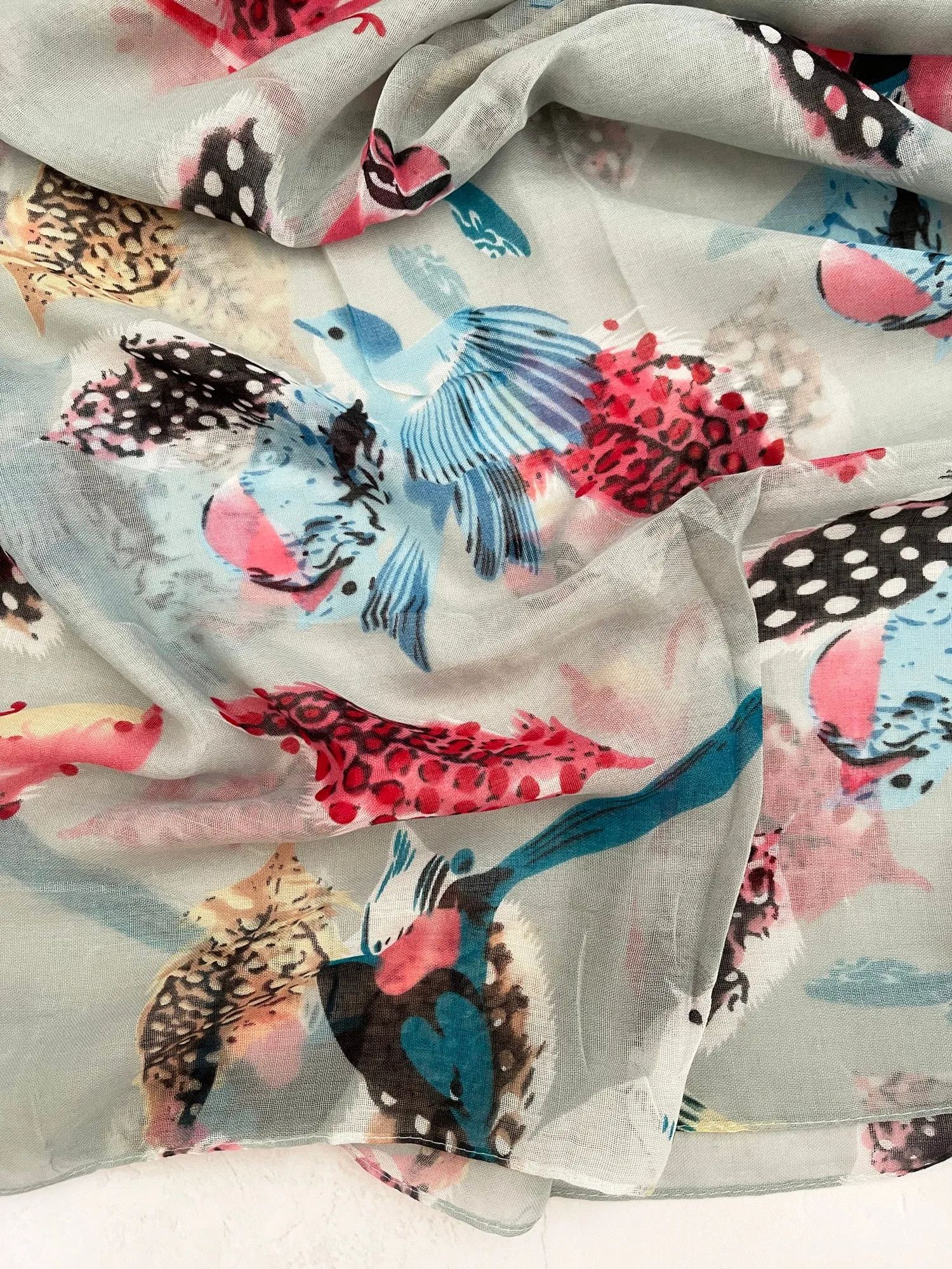 LIGHTWEIGHT BLUE BIRDS AND FEATHERS SCARF