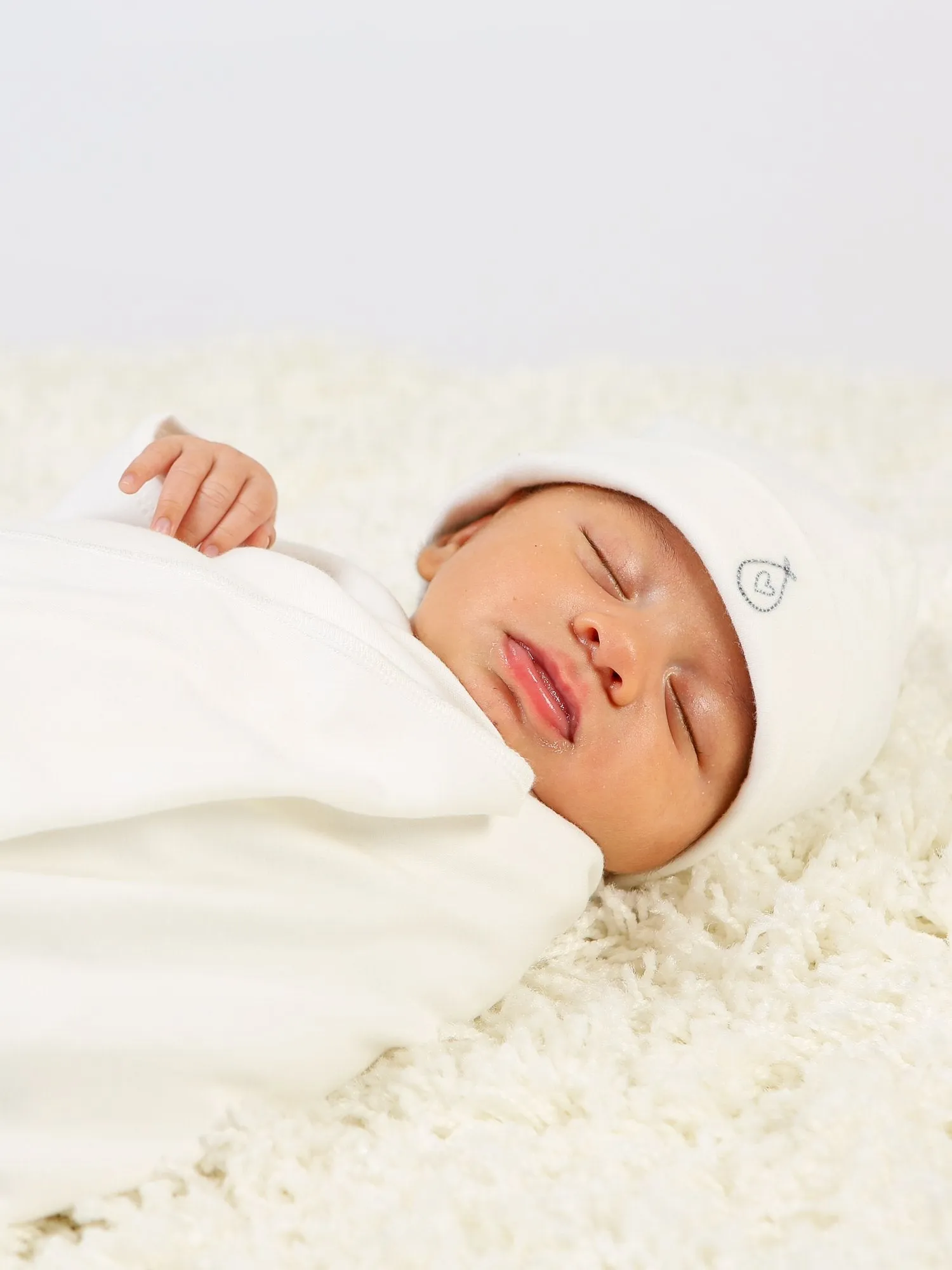 Organic Baby Beanie w Stork Embroidery